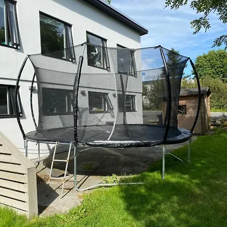 Modern And Beautiful Family With Hot Tub Villa Reykjavik